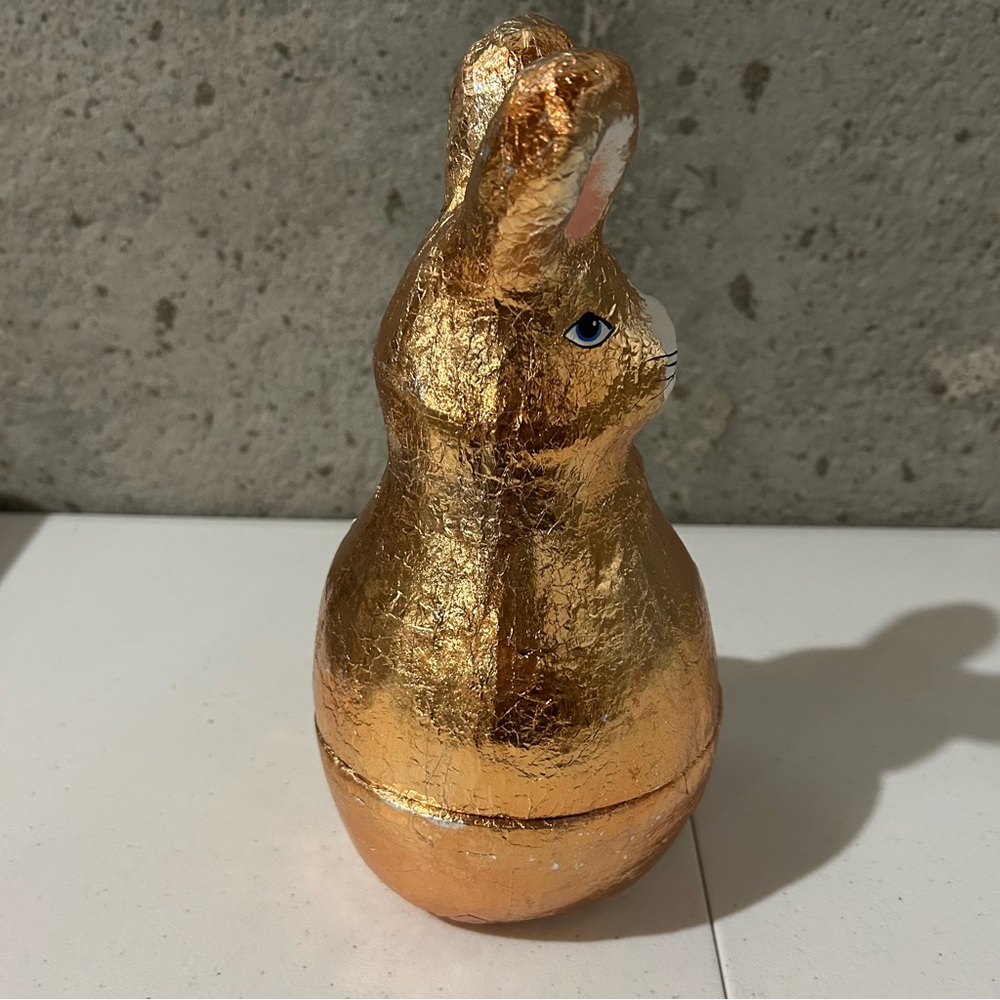 Foiled Bunny Container - Picture 4 of 9